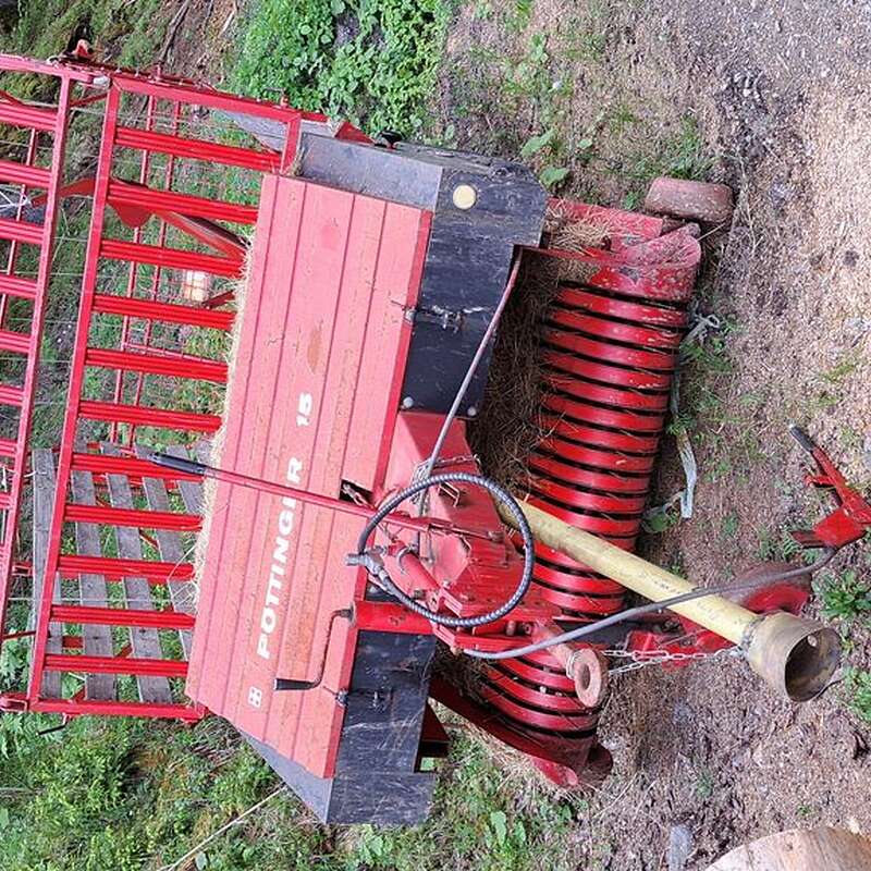 Pöttinger Ladewagen - Bild 1